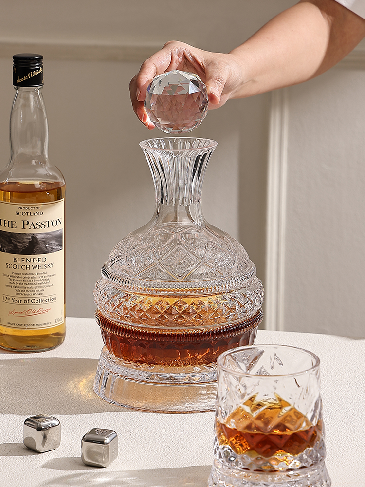 Luxury Crystal Wine Decanter S - Decanter Aerator Set 评论和价格